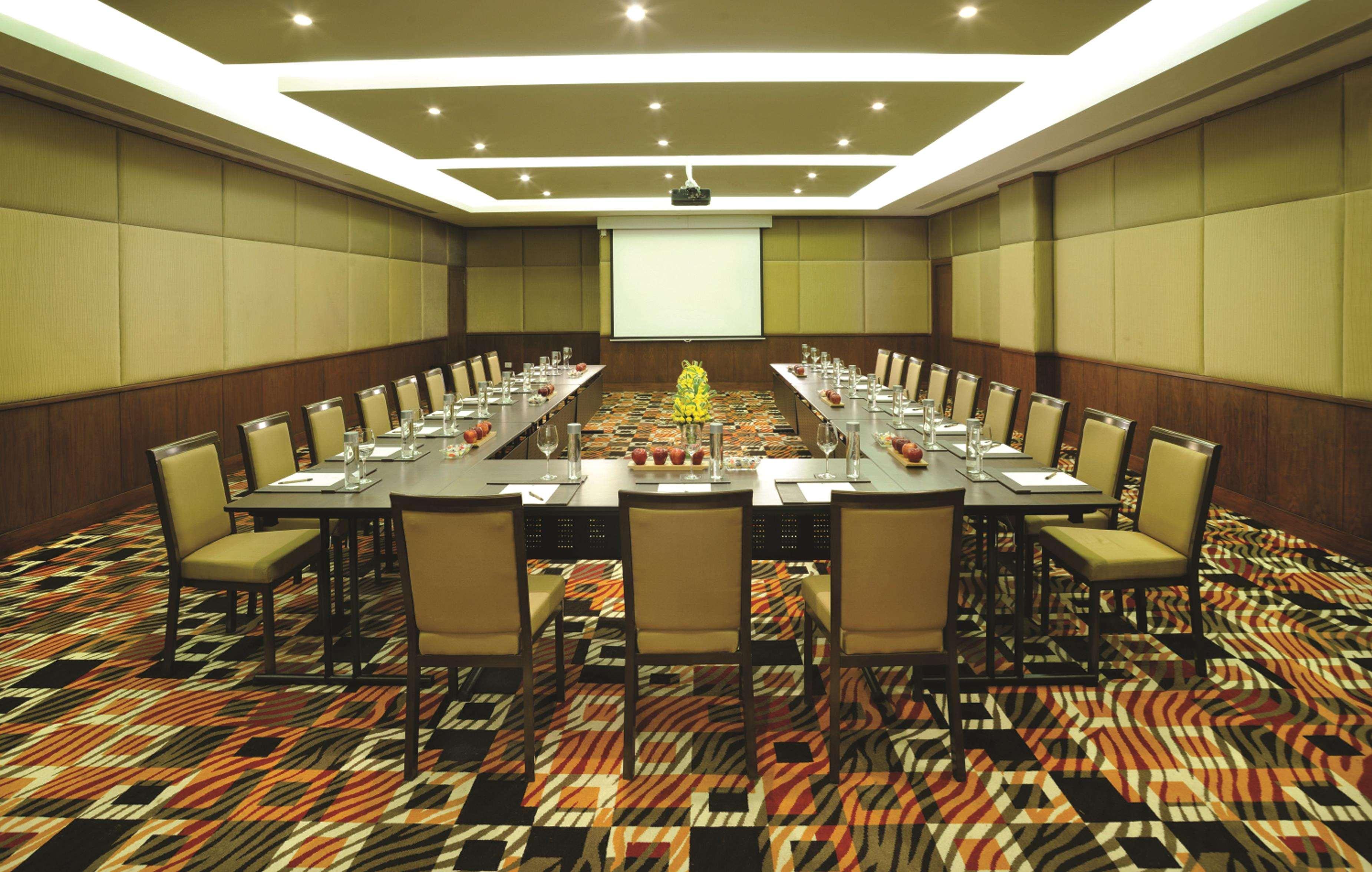 Doubletree By Hilton Gurgaon New Delhi Ncr Hotell Business bilde