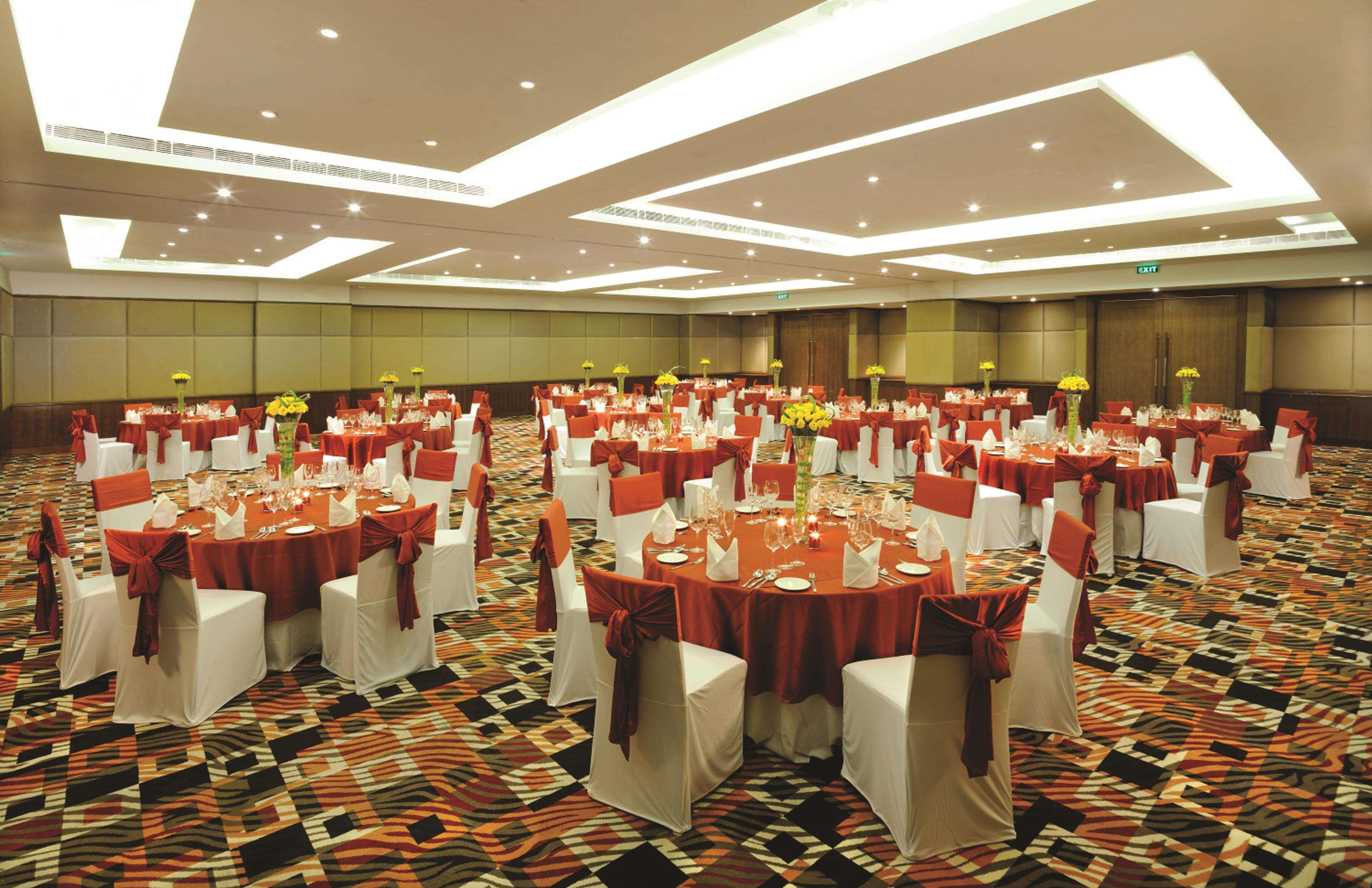 Doubletree By Hilton Gurgaon New Delhi Ncr Hotell Restaurant bilde