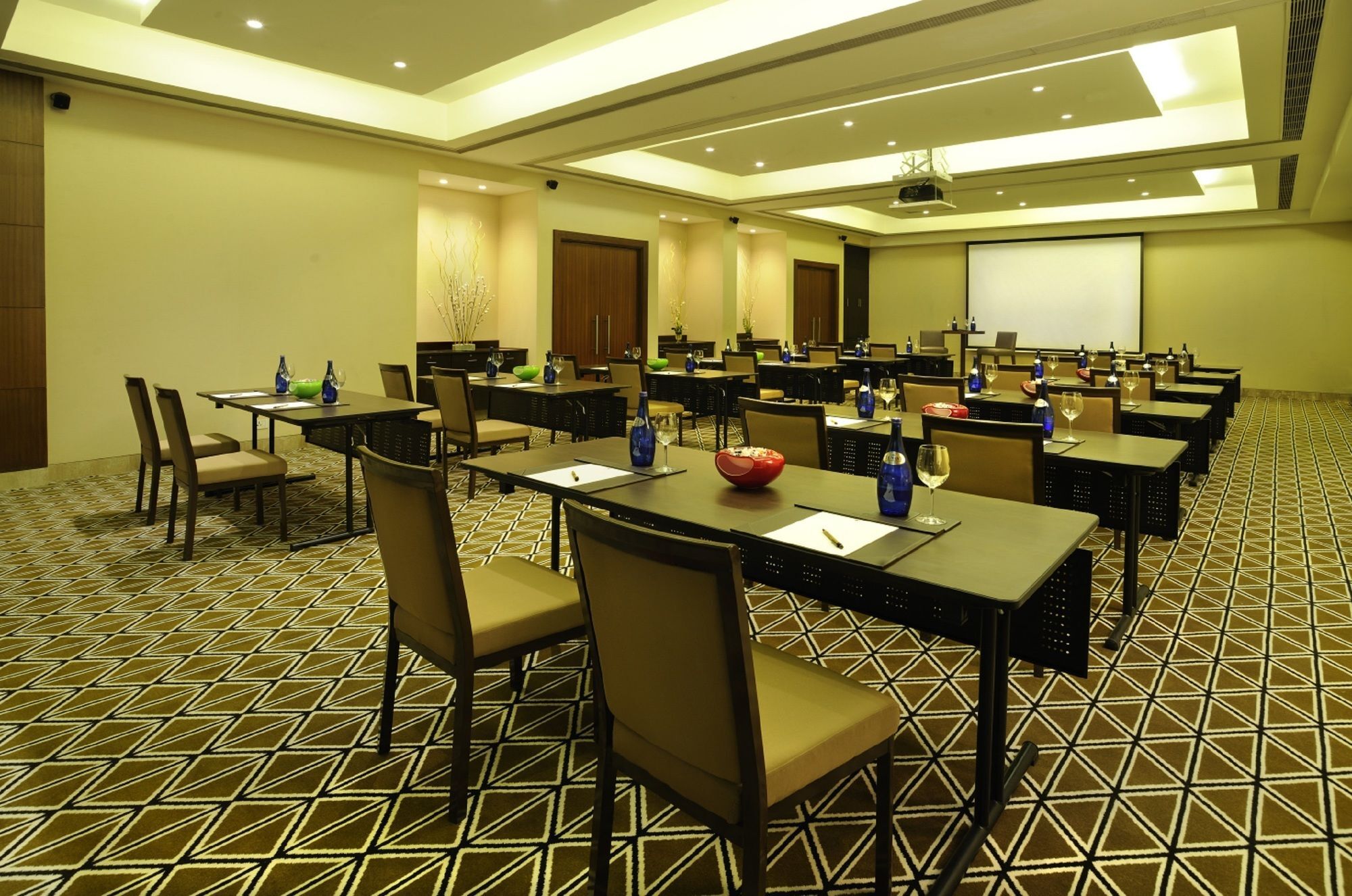 Doubletree By Hilton Gurgaon New Delhi Ncr Hotell Business bilde